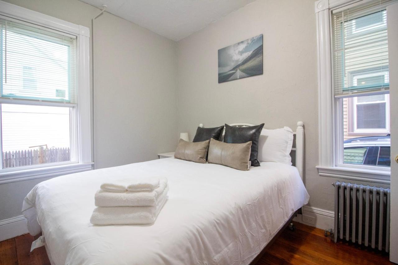 2 Bedroom Condo Close To Boston And Cambridge With Free Parkings Экстерьер фото